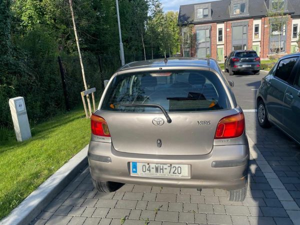 Toyota Yaris Hatchback, Petrol, 2004, Grey
