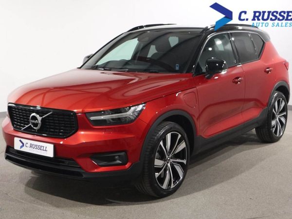 Volvo XC40 , Hybrid, 2022, Red