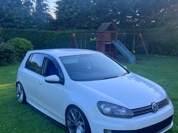 Volkswagen Golf Hatchback, Diesel, 2012, White