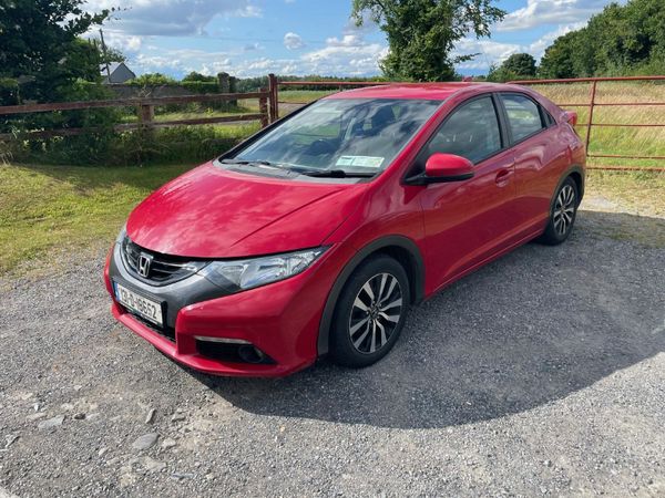Honda Civic Hatchback, Diesel, 2013, Red
