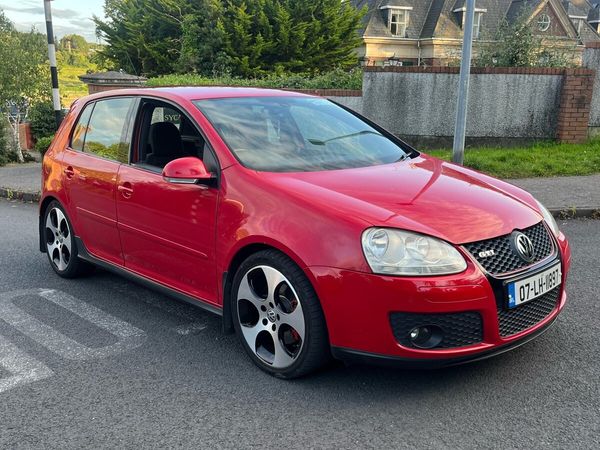Volkswagen Golf Hatchback, Petrol, 2007, Red