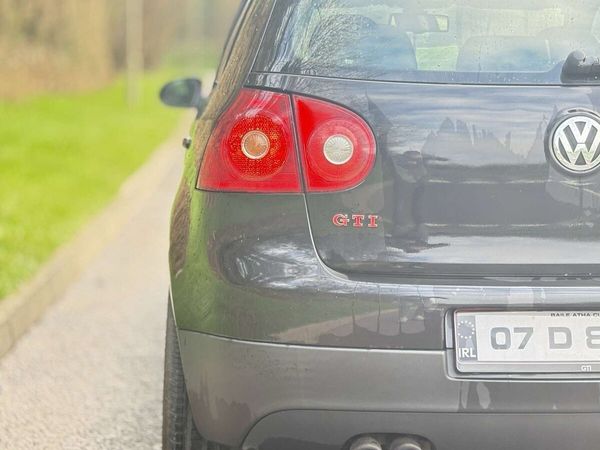 Volkswagen Golf Hatchback, Petrol, 2007, Black