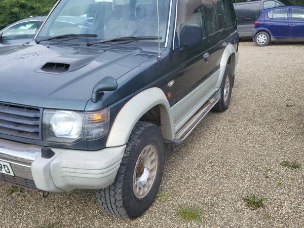 Mitsubishi Pajero SUV, Diesel, 1994, Green