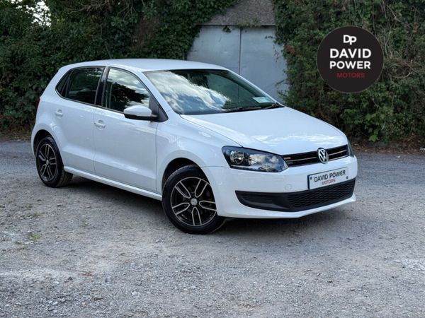 Volkswagen Polo Hatchback, Petrol, 2014, White