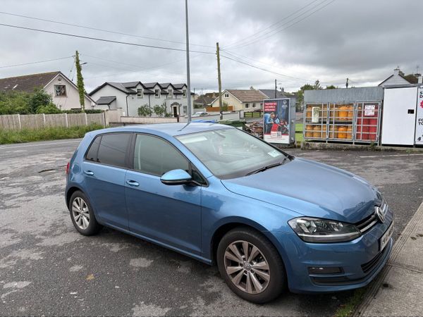 Volkswagen Golf Hatchback, Petrol, 2014, Blue