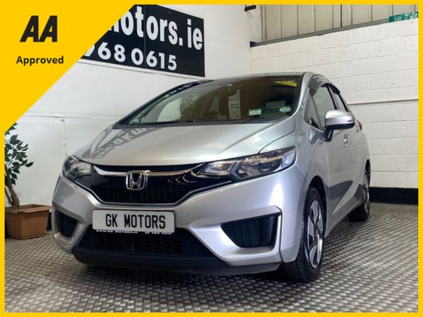 Honda Fit Hatchback, Petrol Hybrid, 2017, Silver