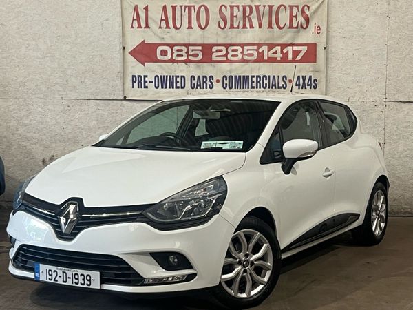 Renault Clio Hatchback, Petrol, 2019, White