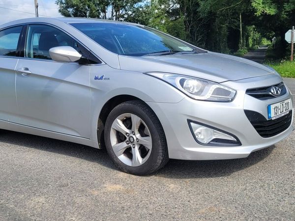 Hyundai i40 Saloon, Diesel, 2013, Silver