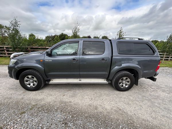Toyota Hilux Crew Cab, Diesel, 2014, Grey