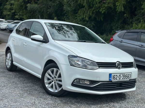 Volkswagen Polo Hatchback, Petrol, 2016, White