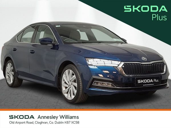 Skoda Octavia Saloon, Petrol, 2022, Blue