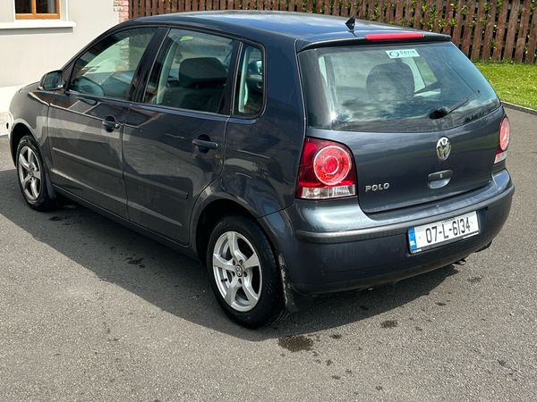 Volkswagen Polo Hatchback, Petrol, 2007, Grey