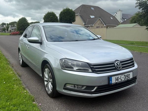 Volkswagen Passat Saloon, Diesel, 2014, Silver