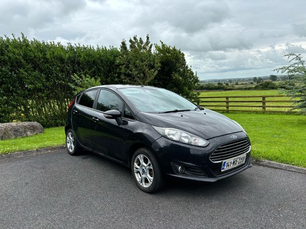 Ford Fiesta Hatchback, Petrol, 2014, Black