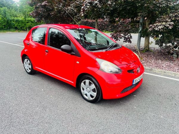 Toyota Aygo Hatchback, Petrol, 2006, Red