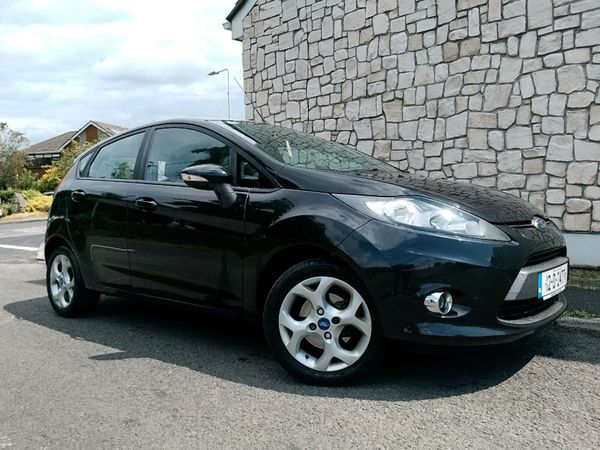 Ford Fiesta Hatchback, Petrol, 2012, Black