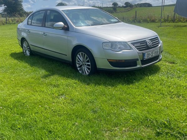 Volkswagen Passat Saloon, Diesel, 2009, Silver