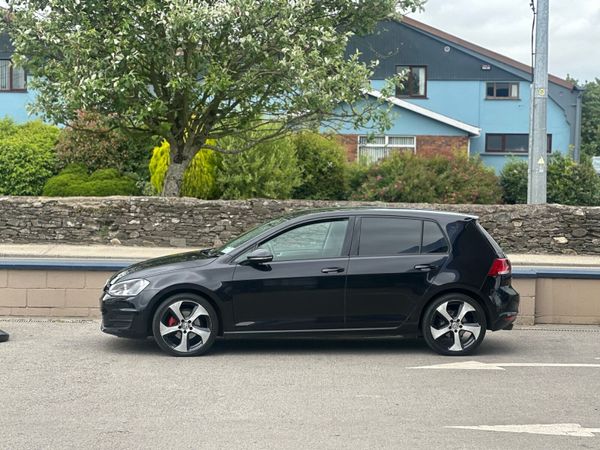 Volkswagen Golf Hatchback, Diesel, 2013, Black