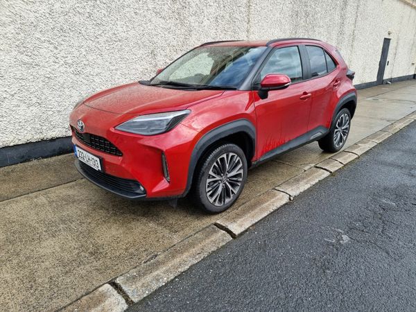 Toyota Yaris Cross Hatchback, Petrol Hybrid, 2023, Red