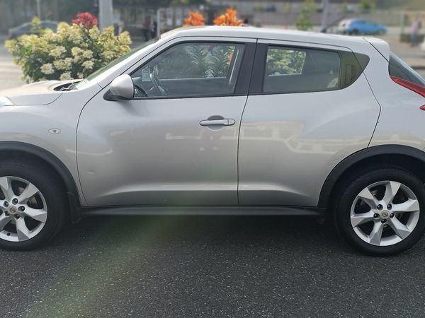 Nissan Juke SUV, Petrol, 2013, Silver
