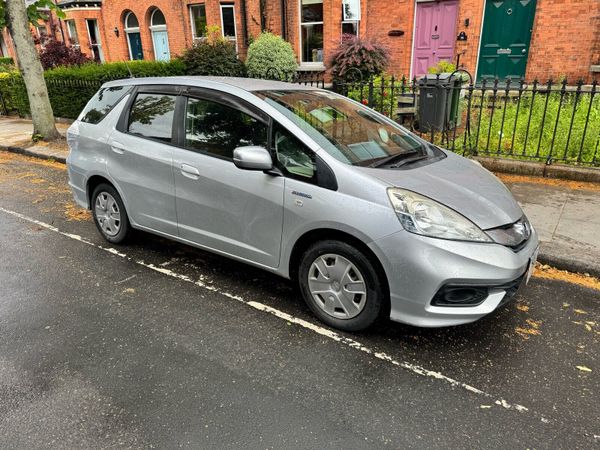Honda Shuttle Estate, Petrol Hybrid, 2014, Silver