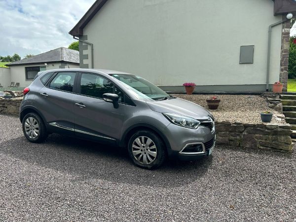 Renault Captur Hatchback, Diesel, 2017, Grey