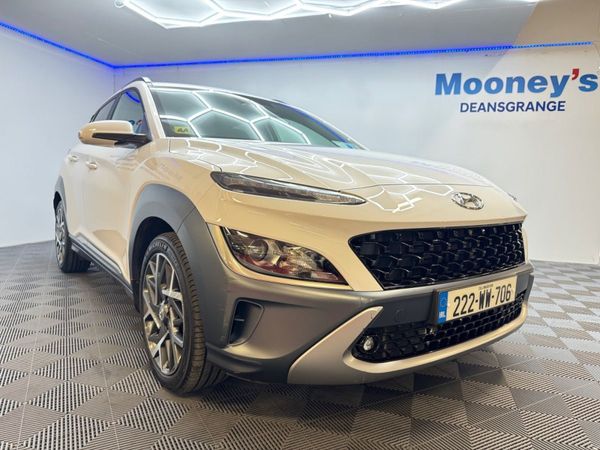 Hyundai KONA MPV, Petrol Hybrid, 2022, White