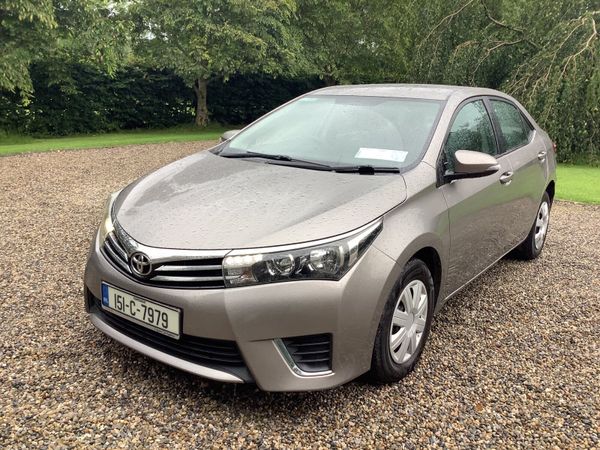 Toyota Corolla Saloon, Diesel, 2015, Bronze