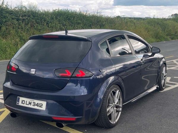 SEAT Leon Hatchback, Diesel, 2010, Blue