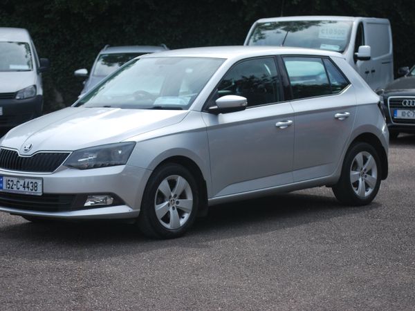 Skoda Fabia Hatchback, Petrol, 2015, Silver