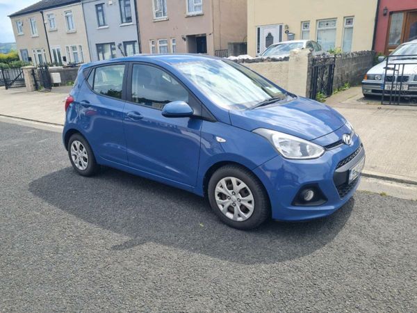 Hyundai i10 Hatchback, Petrol, 2015, Blue