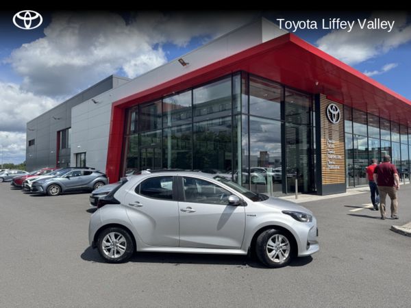 Toyota Yaris Hatchback, Petrol Hybrid, 2021, Silver