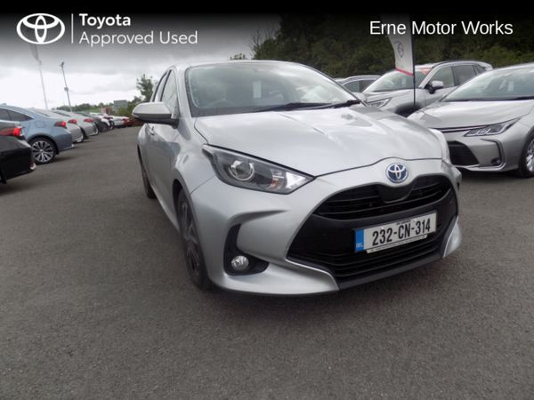 Toyota Yaris Hatchback, Petrol Hybrid, 2023, Grey