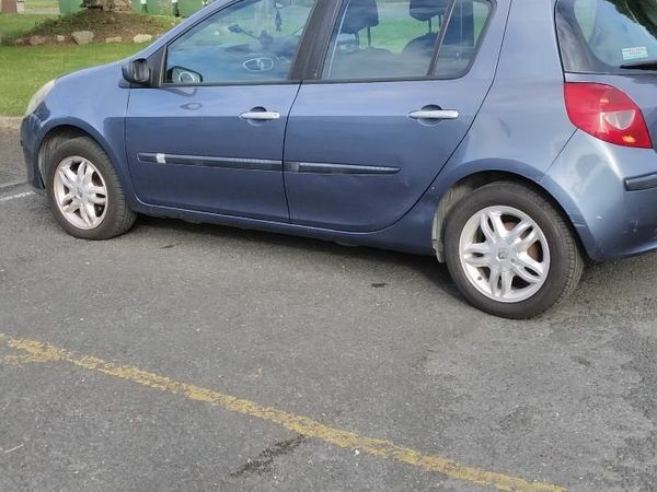 Renault Clio Hatchback, Petrol, 2006, Blue