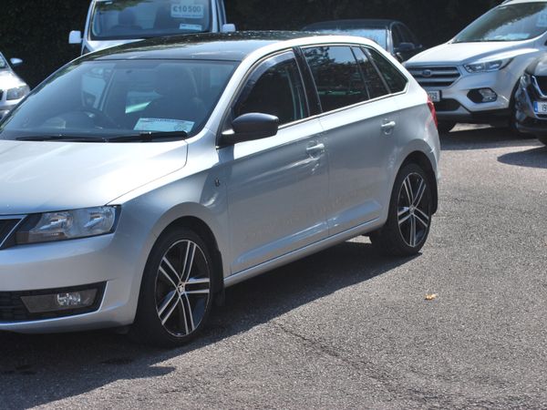 Skoda Rapid Hatchback, Petrol, 2015, Silver