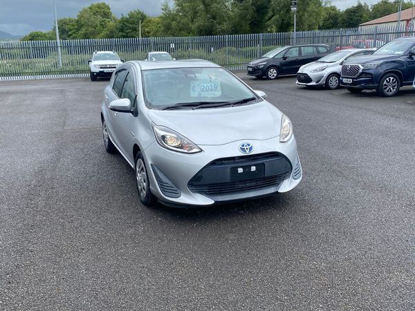 Toyota Aqua Hatchback, Petrol, 2019, Silver