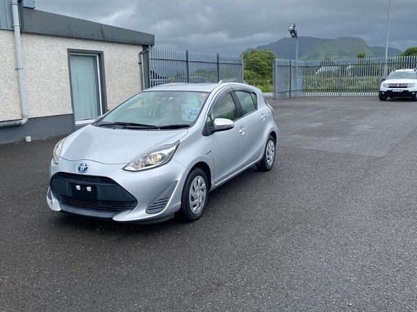 Toyota Aqua Hatchback, Petrol, 2019, Silver