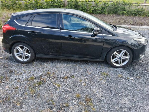 Ford Focus Hatchback, Diesel, 2015, Black
