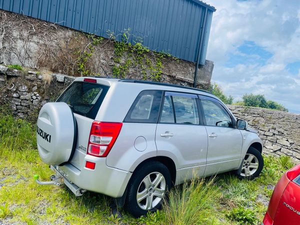 Suzuki Grand Vitara SUV, Diesel, 2007, Silver