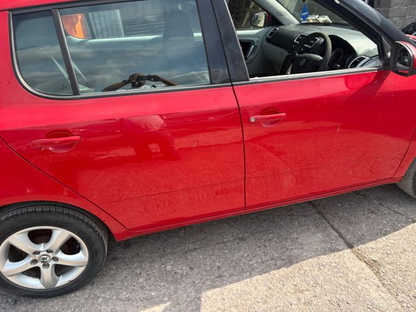 Skoda Fabia Hatchback, Petrol, 2008, Red