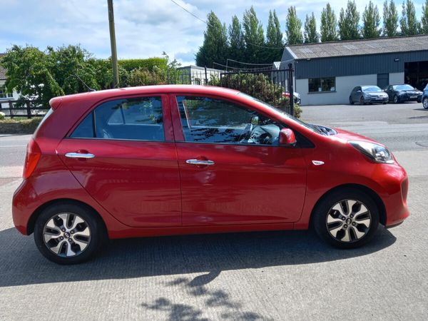 Kia Picanto Hatchback, Petrol, 2016, Red