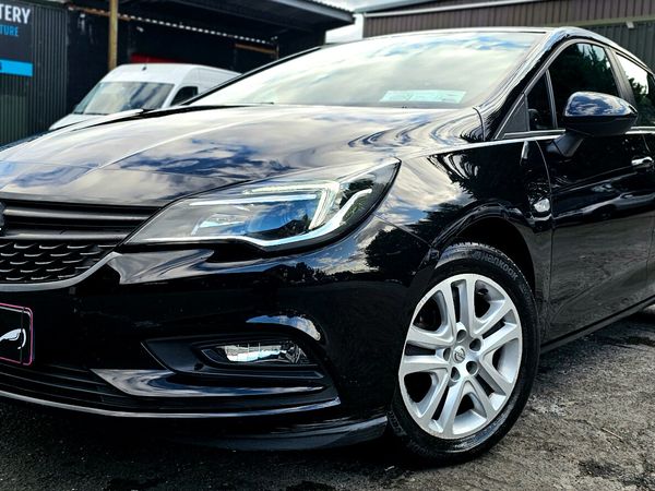 Opel Astra Hatchback, Diesel, 2018, Black