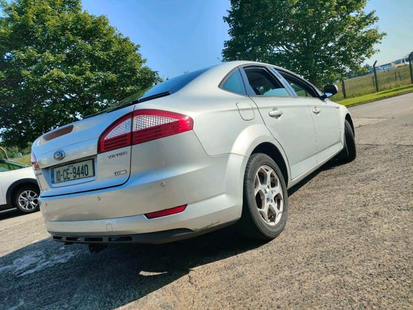Ford Mondeo Hatchback, Diesel, 2010, Silver