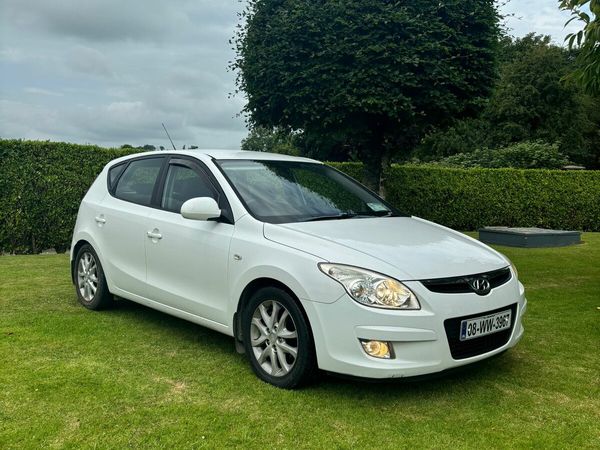 Hyundai i30 Hatchback, Diesel, 2008, White