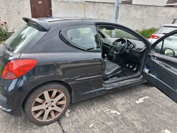 Peugeot 207 Hatchback, Diesel, 2008, Black