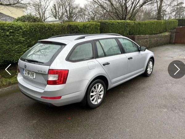 Skoda Octavia Estate, Diesel, 2013, Silver