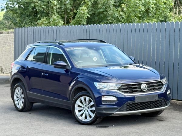 Volkswagen T-Roc Hatchback, Diesel, 2019, Blue