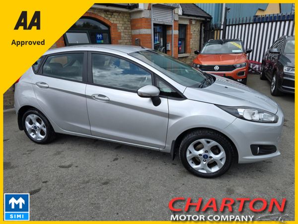 Ford Fiesta Hatchback, Petrol, 2013, Silver