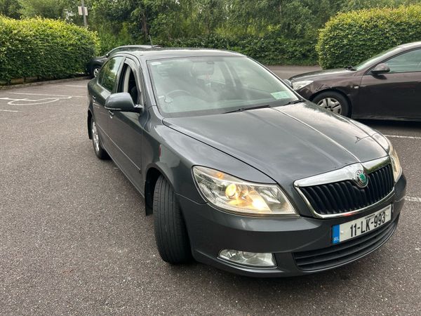 Skoda Octavia Saloon, Diesel, 2011, Grey