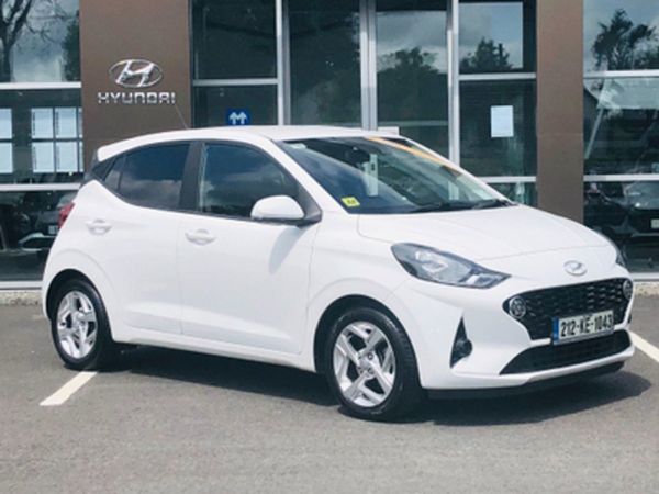 Hyundai i10 Hatchback, Petrol, 2021, Atlas White
